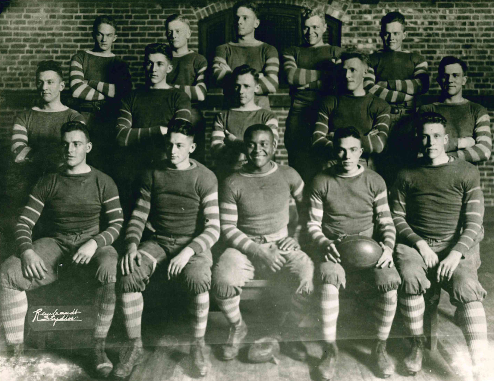 1916